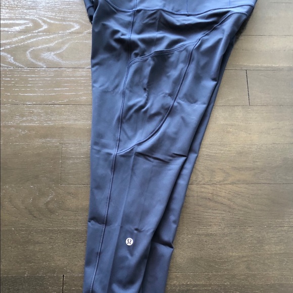 ✴️ Lululemon True Navy Fast and Free Sz 12 - Picture 9 of 11